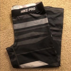 Nike Pro leggings